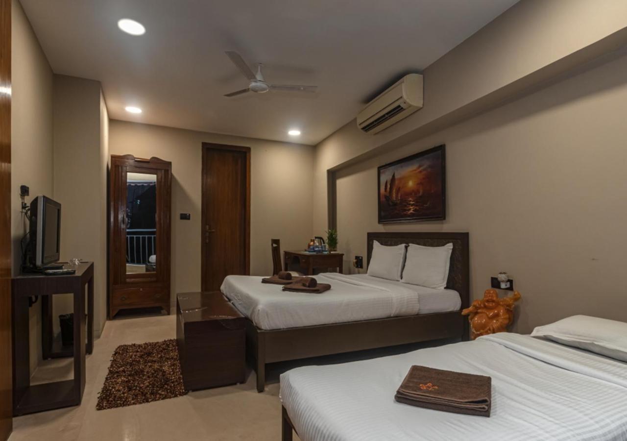 Saffronstays Urja, Lonavala - Private Villa With 2 Pools, Spa Room, Private Elevator & Waterfall Extérieur photo